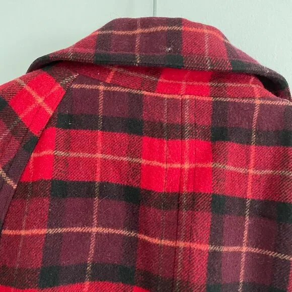 Chris and Jaime Red and Black Woman Checkered Coat Size L - Picture 7 of 7